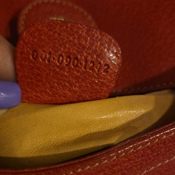 Vintage GUCCI Elegant Red Leather Shoulder Bag - Picture 3 of 8